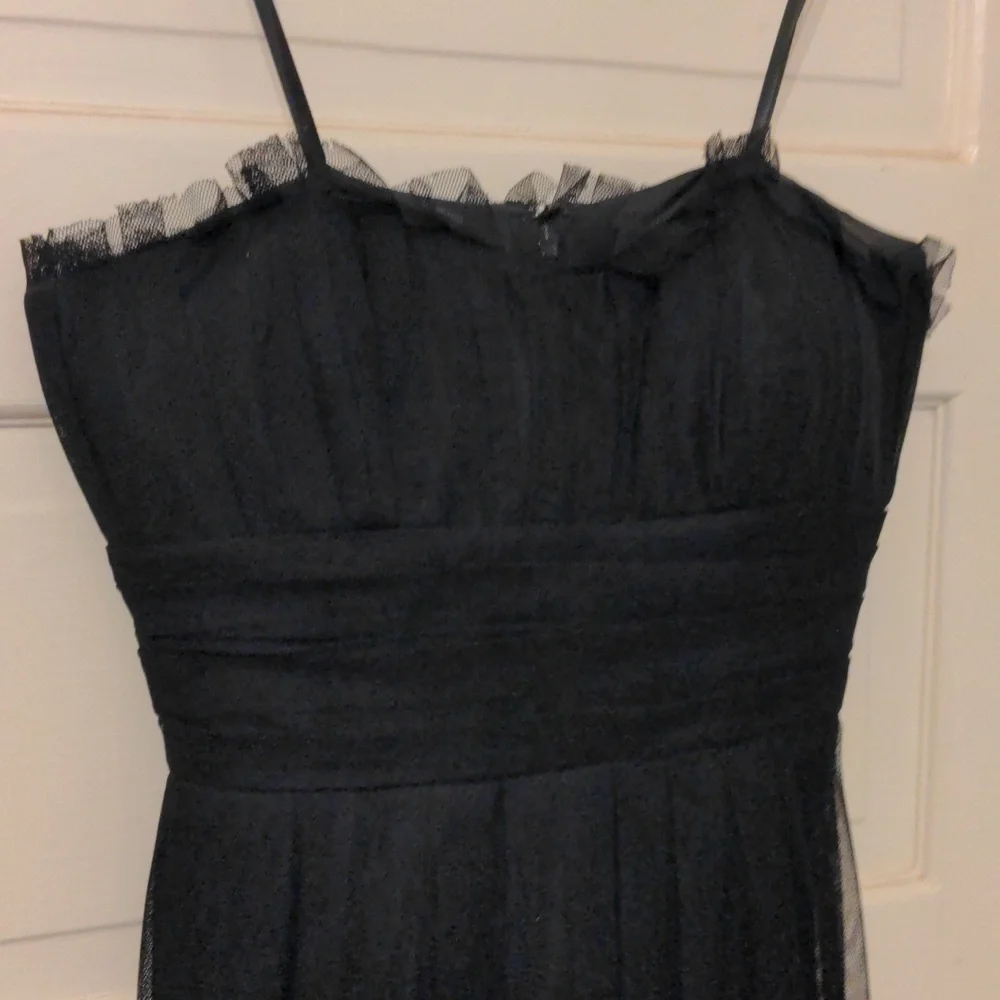 Vera Wang bridesmaids dress - Picture 2 of 6
